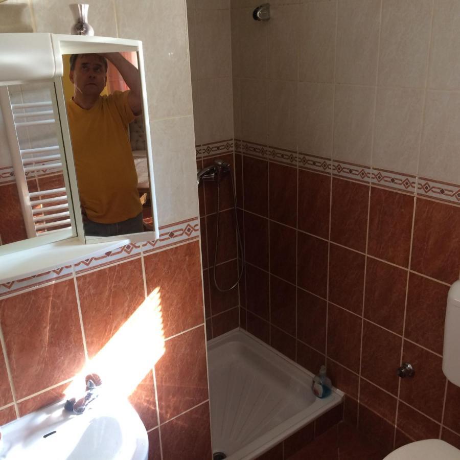 David Apartman Gardony Luaran gambar